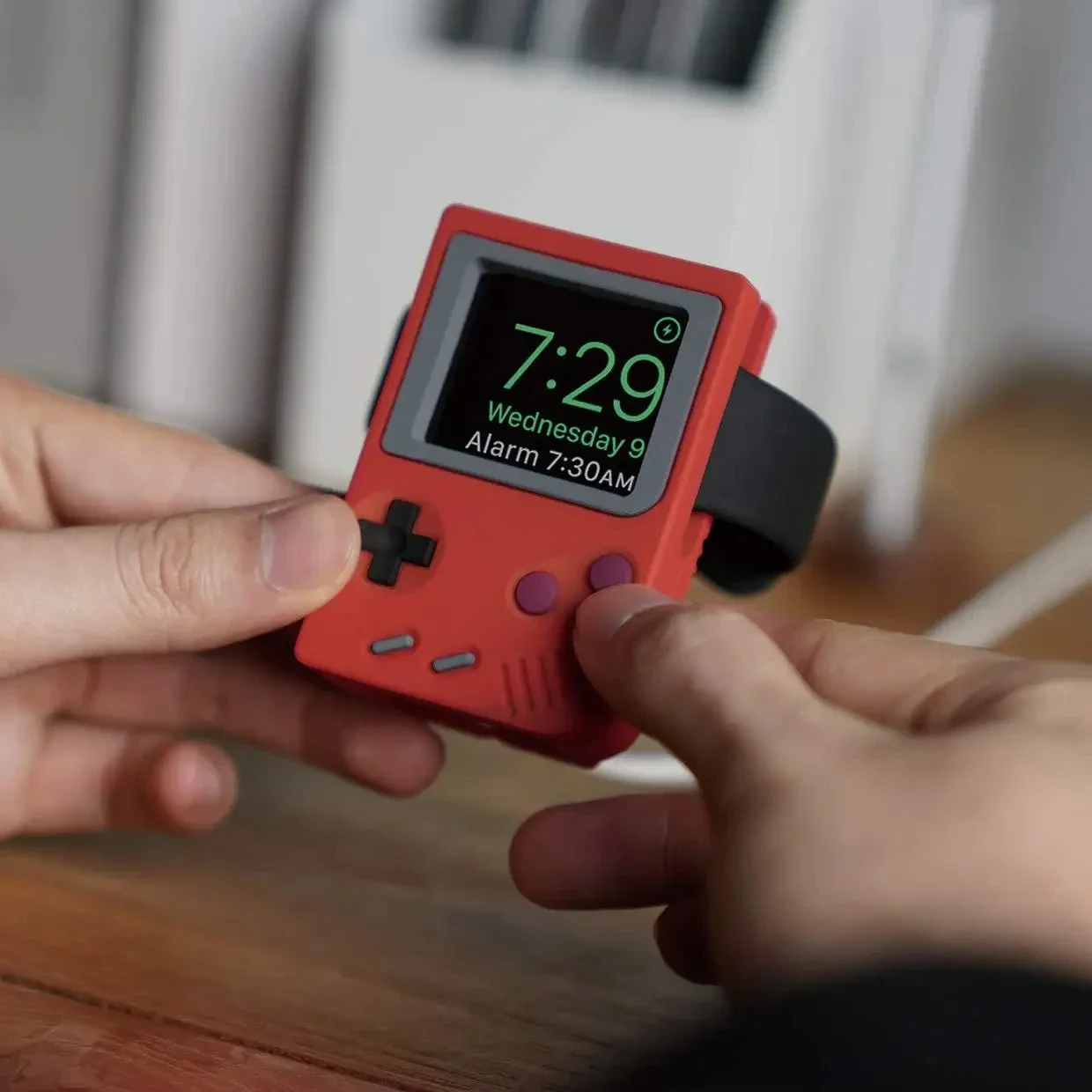 Retro Gaming Design - Silikonowy uchwyt na ładowarkę do Apple