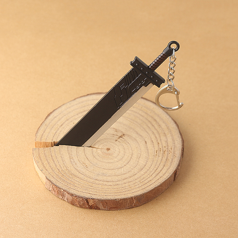 Final Fantasy 7 Cloud Buster m – Retro Gaming Keychain recenzja i cena